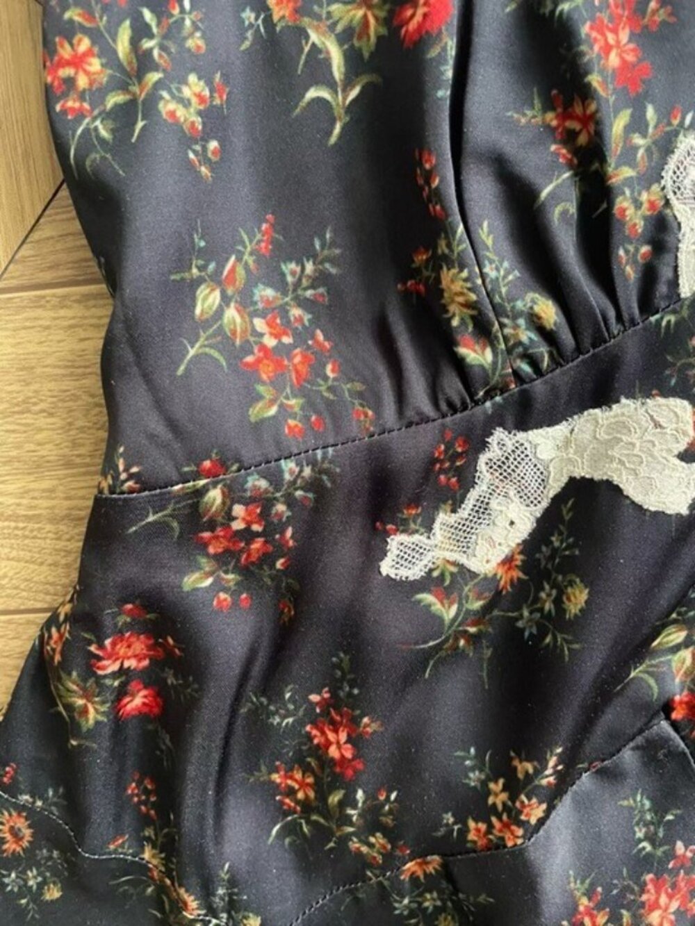 Doen Coraline Lace Detail Floral Satin Maxi Dress, XS - Picture 8 of 10